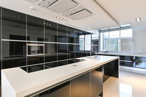 Moradia T6 de Luxo c/ Piscina - Lote de 1.500 m² — A 100 m da Praia de Valadares