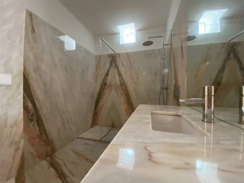 T2 Único em Frente ao Museu de Serralves – 100 m do MetroBus