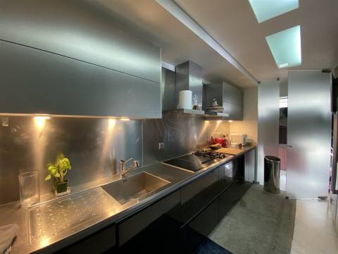 Apartamento T4 de Luxo nos Pinhais da Foz, Porto — Um Refúgio Urbano de Elegância e Tranquilidade