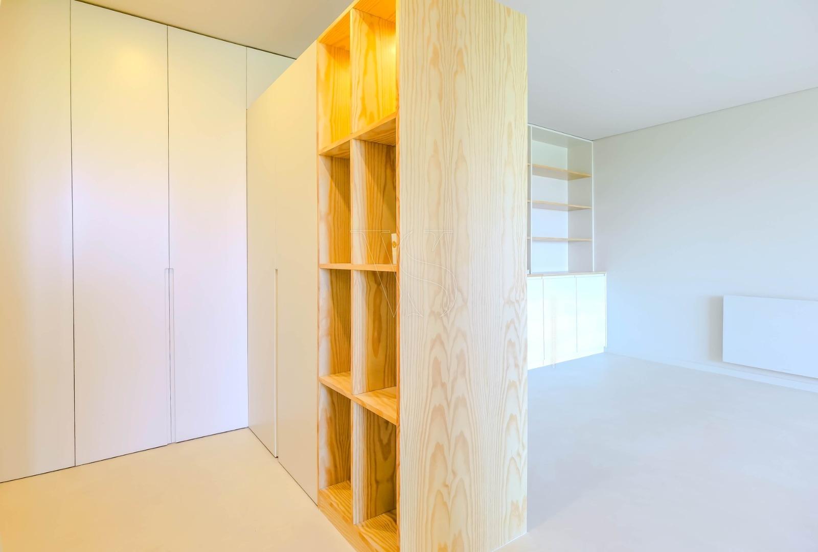 T3 Renovado – Elegância e Conforto nos Pinhais da Foz