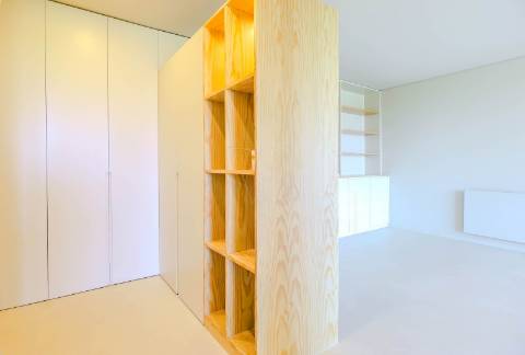 T3 Renovado – Elegância e Conforto nos Pinhais da Foz