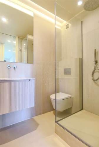 T3 Renovado – Elegância e Conforto nos Pinhais da Foz