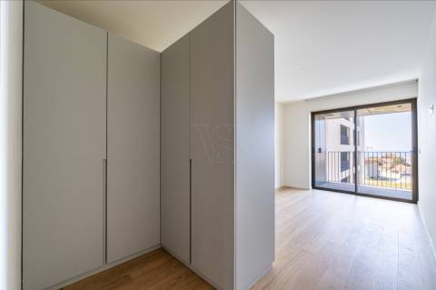 T3 Exclusivo em Condomínio Fechado com Piscina e Vista Mar - Vila Nova de Gaia