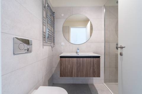 T3 Exclusivo em Condomínio Fechado com Piscina e Vista Mar - Vila Nova de Gaia