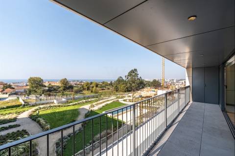 T3 Exclusivo em Condomínio Fechado com Piscina e Vista Mar - Vila Nova de Gaia