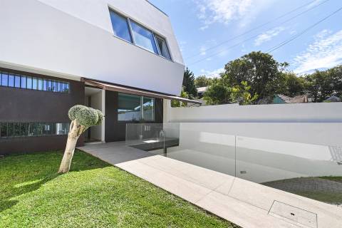 Moradia V4 Foz do Douro estado como nova