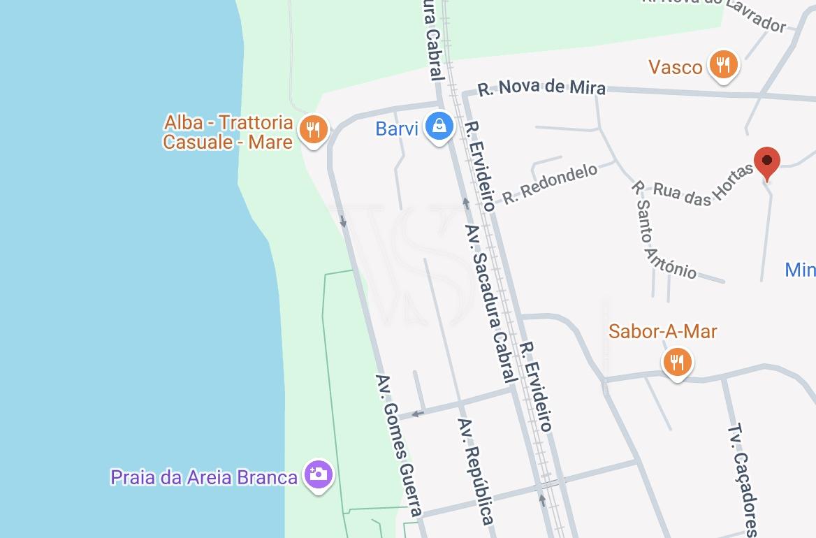 Oportunidade Única em Miramar – Terreno de 32.547m² a 700m da Praia.