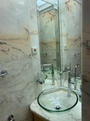 T2 Renovado com Logradouro – AL Ativa – Metro Lapa à Porta - Porto