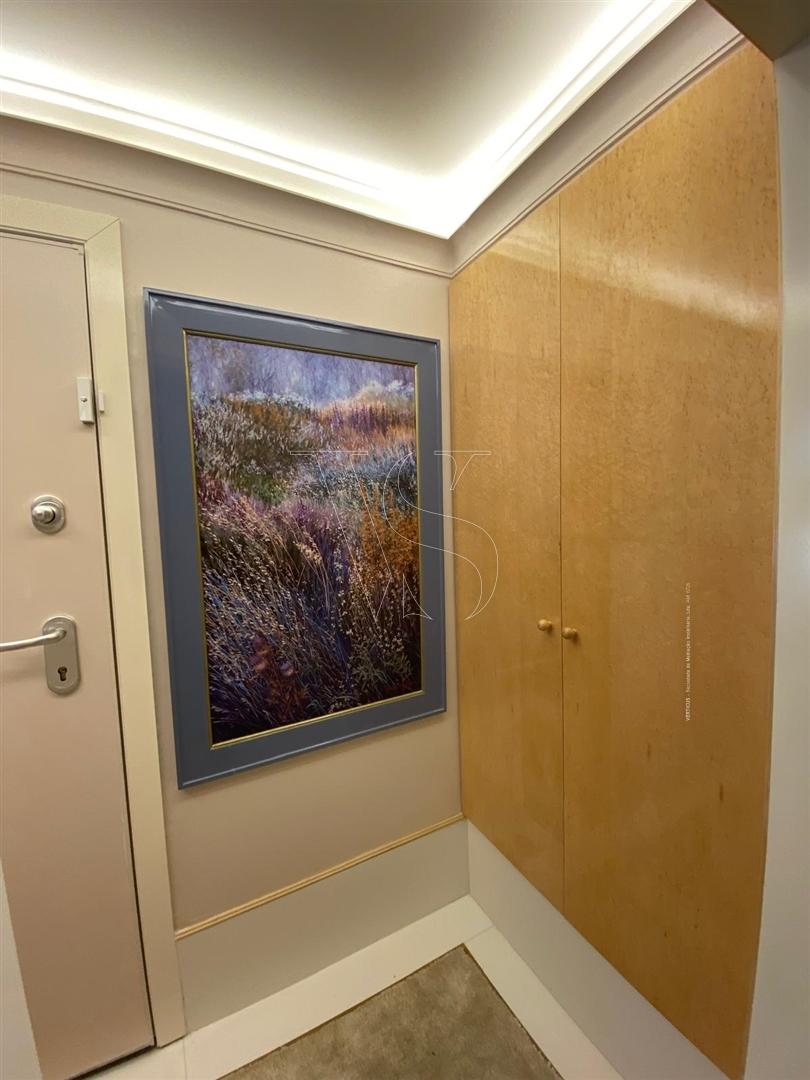 T2 Renovado com Logradouro – AL Ativa – Metro Lapa à Porta - Porto