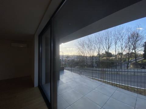 O Seu Refúgio com Terraço Privativo nos Jardins d’Arrábida, Vila Nova de Gaia