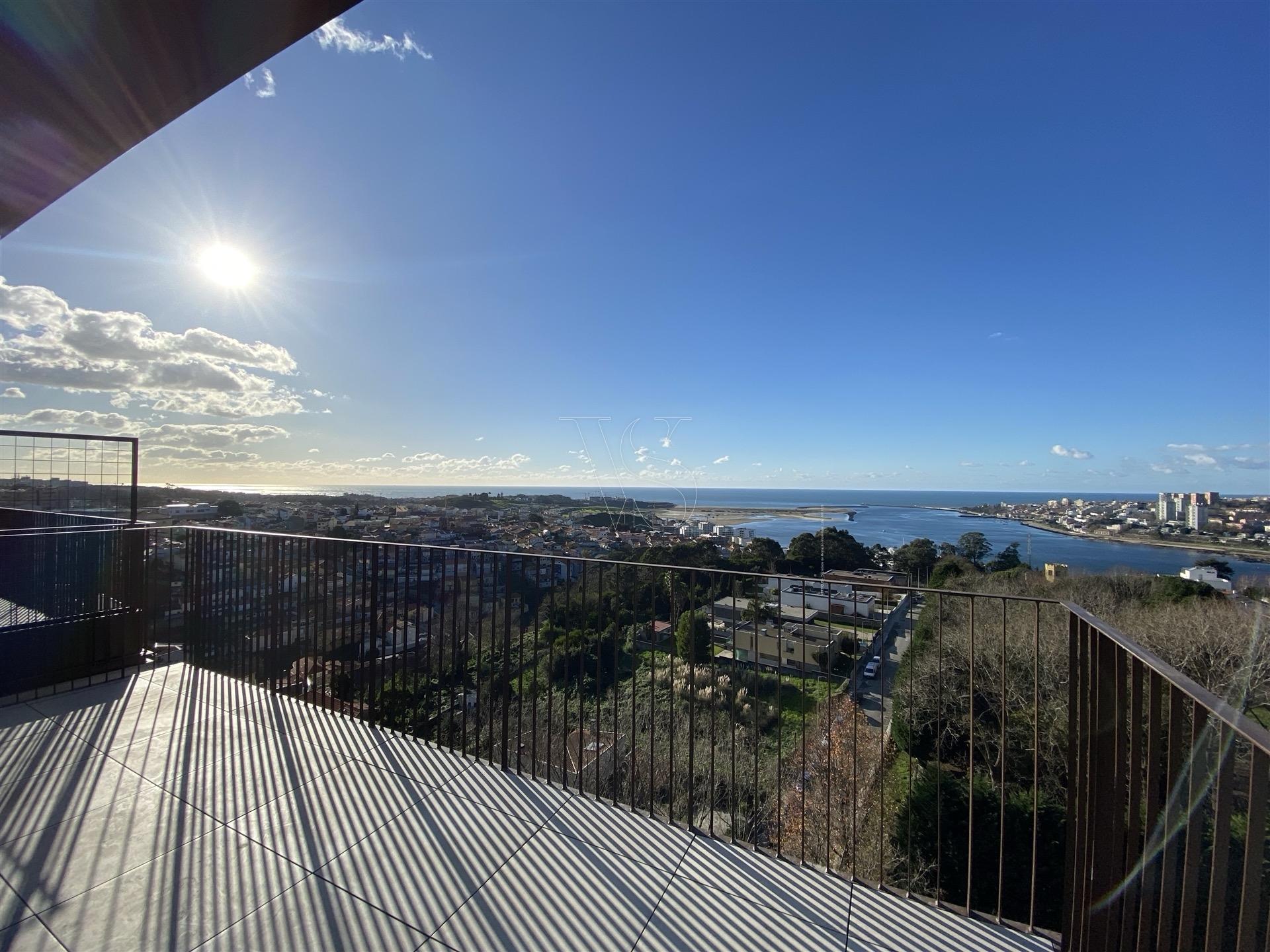 Jardins d’Arrábida: T3 Duplex Premium com Vista Deslumbrante-Vila Nova de Gaia
