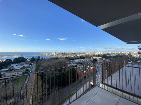 Jardins d’Arrábida: T3 Duplex Premium com Vista Deslumbrante-Vila Nova de Gaia