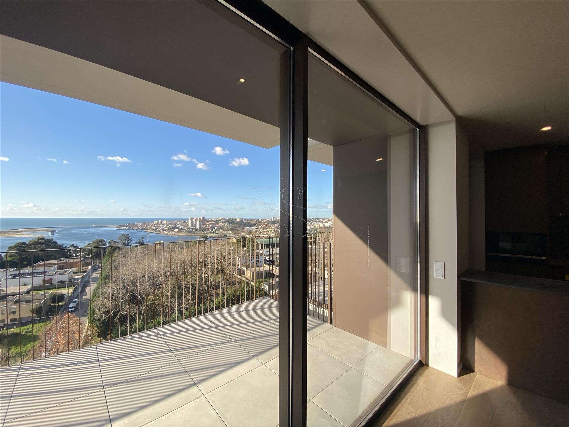 Jardins d’Arrábida: T3 Duplex Premium com Vista Deslumbrante-Vila Nova de Gaia