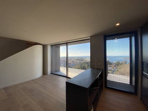 Jardins d’Arrábida: T3 Duplex Premium com Vista Deslumbrante-Vila Nova de Gaia
