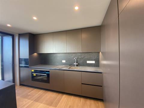 Jardins d’Arrábida: T3 Duplex Premium com Vista Deslumbrante-Vila Nova de Gaia