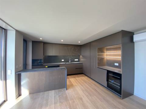 Jardins d’Arrábida: T3 Duplex Premium com Vista Deslumbrante-Vila Nova de Gaia