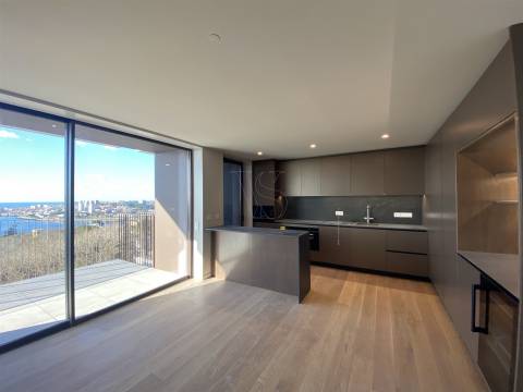 Jardins d’Arrábida: T3 Duplex Premium com Vista Deslumbrante-Vila Nova de Gaia