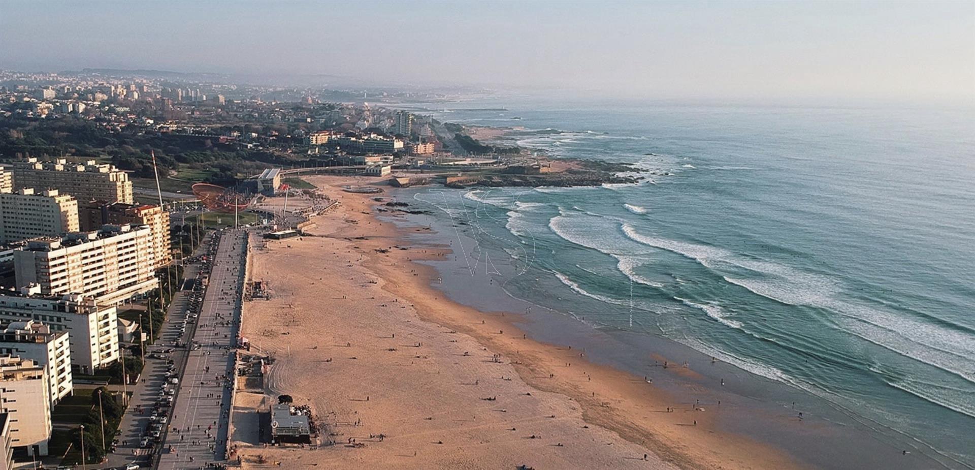 Cobertura T4 Exclusiva em Matosinhos Sul – Pronta a Habitar - 800 mt Praia de Matosinhos