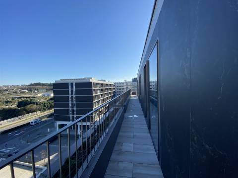 Cobertura T4 Exclusiva em Matosinhos Sul – Pronta a Habitar - 5 min da Praia de Matosinhos