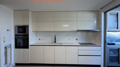 Penthouse Luxo c/ Vista Deslumbrante sobre o Porto, apenas a 10´walking distance da Av.da Boavista.