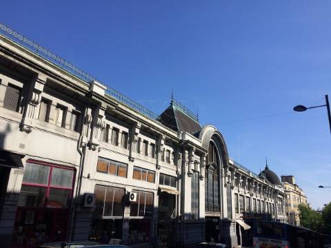 Oportunidade Única: Loja com Dois Pisos na Baixa do Porto-Junto ao Mercado do Bolhão