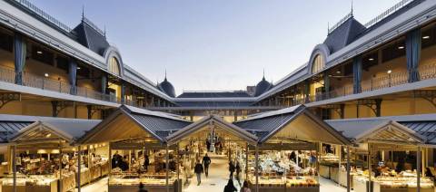 Oportunidade Única: Loja com Dois Pisos na Baixa do Porto-Junto ao Mercado do Bolhão