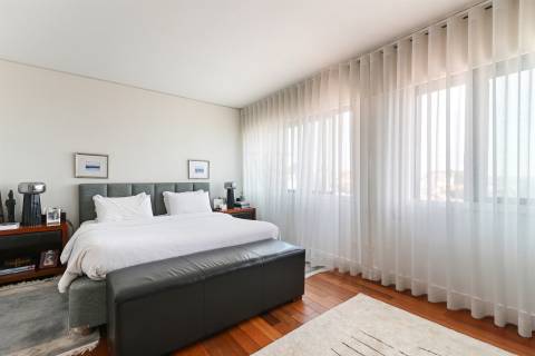 T3+1 com Vista Mar e Rio  - 750 mt da Praia - Foz do Douro