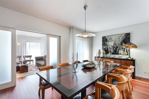 T3+1 com Vista Mar e Rio  - 750 mt da Praia - Foz do Douro