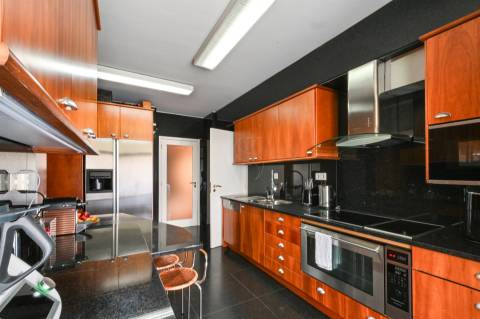 T3+1 com Vista Mar e Rio  - 750 mt da Praia - Foz do Douro