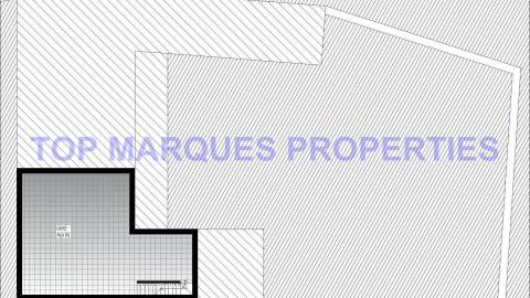 Terreno  com Ruína com projecto de Construção