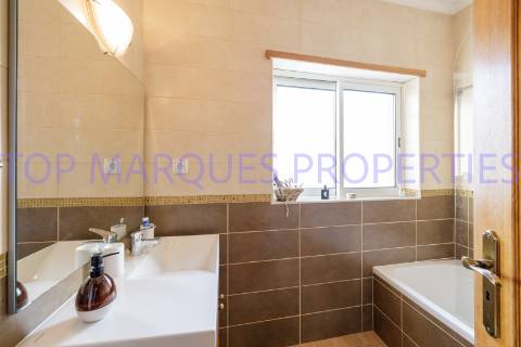 Moradia em Banda T3 Venda em Olhão,Olhão