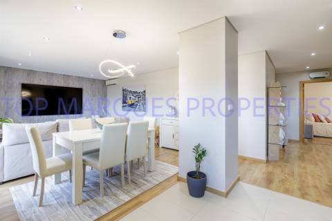 Apartamento com vista de Montanhas e Mar