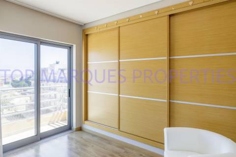 Apartamento com vista de Montanhas e Mar