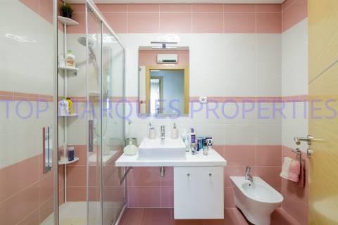 Apartamento com vista de Montanhas e Mar