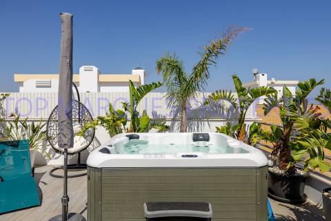 Apartamento com vista de Montanhas e Mar