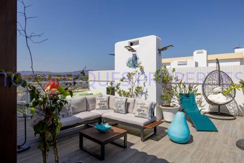 Apartamento com vista de Montanhas e Mar