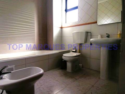 Apartamento T3 Arrendamento em Olhão,Olhão