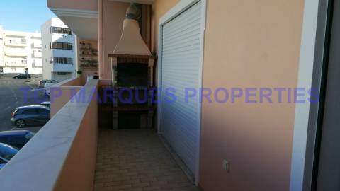 Apartamento T3 Arrendamento em Quelfes,Olhão