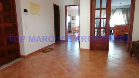 Apartamento T3 Arrendamento em Quelfes,Olhão