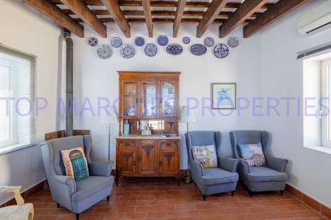 Moradia na baixa com vista mar