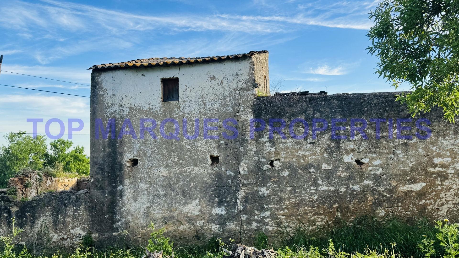 Excelente terreno com vista mar, projeto de construção aprovado, e piscina