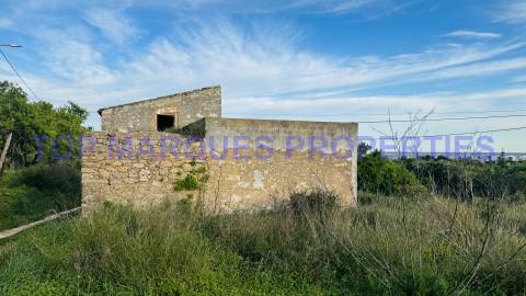 Excelente terreno com vista mar, projeto de construção aprovado, e piscina