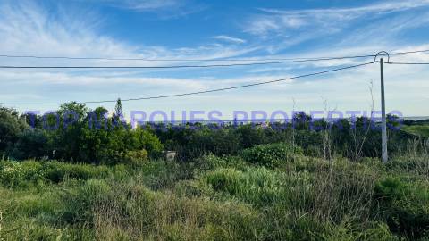 Excelente terreno com vista mar, projeto de construção aprovado, e piscina