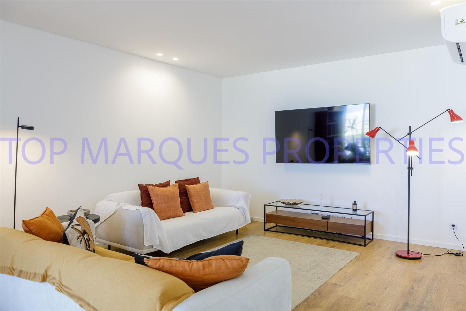 Apartamento de luxo T2, com vista mar