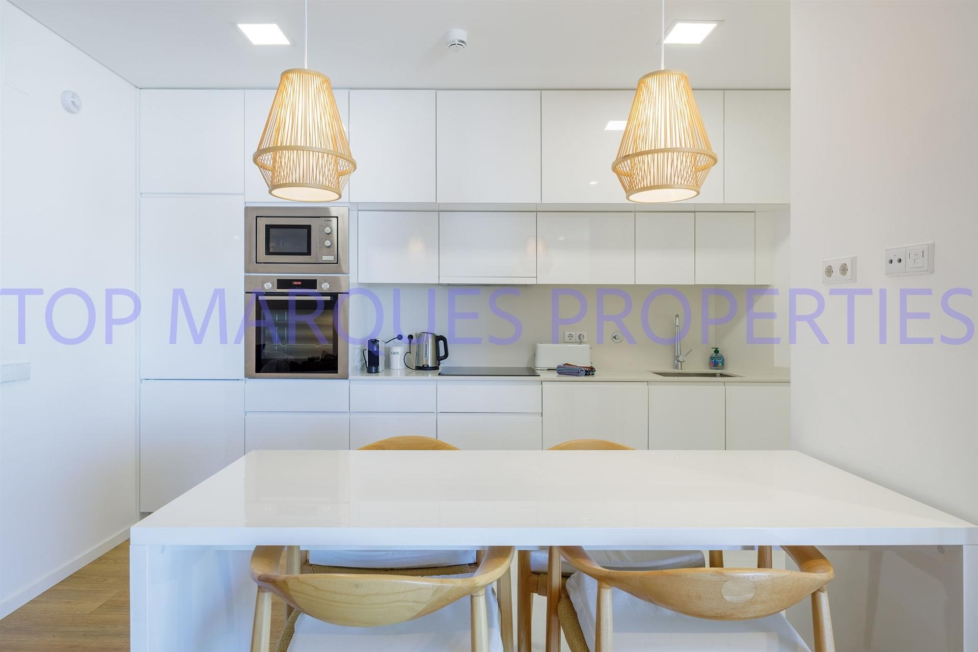 Apartamento de luxo T2, com vista mar