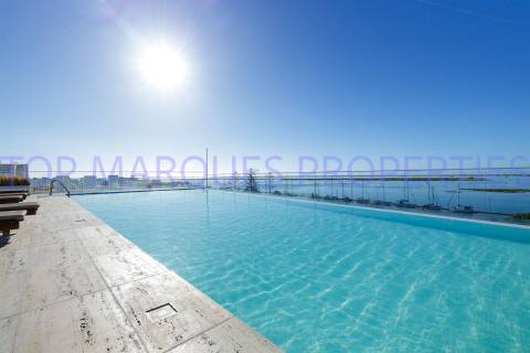 Apartamento de luxo T2, com vista mar