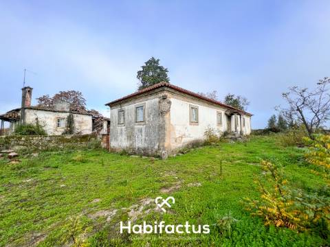 Quinta Brasonada Casa da Portela á venda em Mangualde: