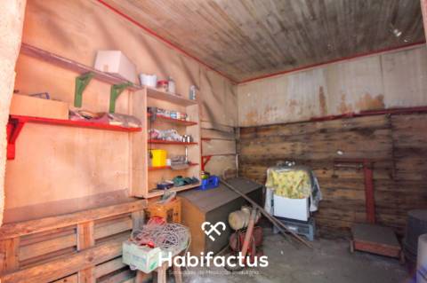 Moradia em pedra para reconstrução na zona de Silgueiros, Viseu.