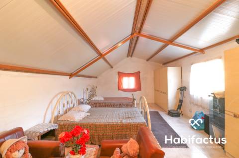 Moradia isolada em Pinheiro a três minutos do centro do Carregal do Sal