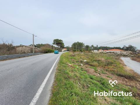 Terreno Urbano para construção com 1000 m2 para venda em Viseu
